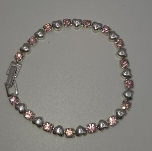 Avon Heart & Pink Rhinestone Bracelet 7"